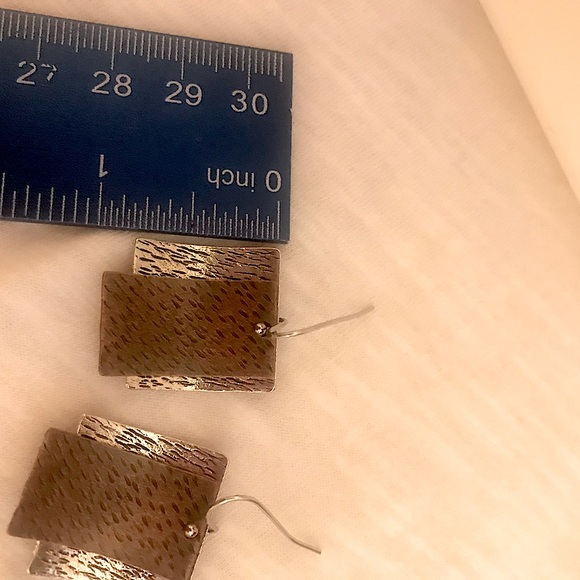 Earrings - Picture 3 of 5